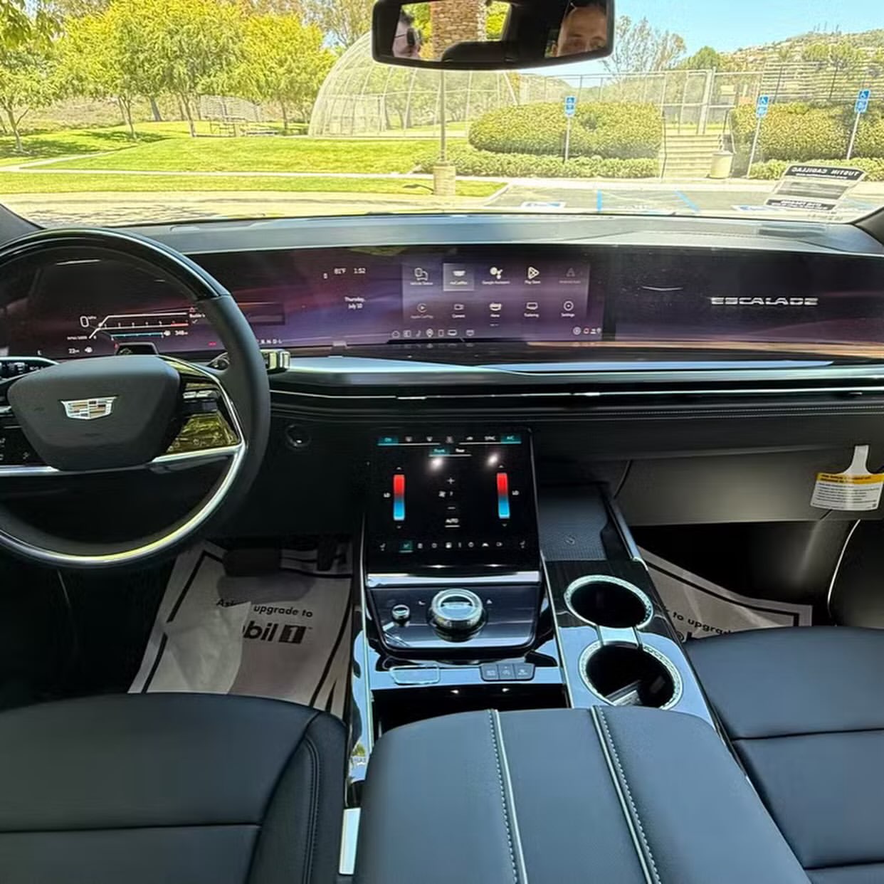 2025 Cadillac Escalade ESV