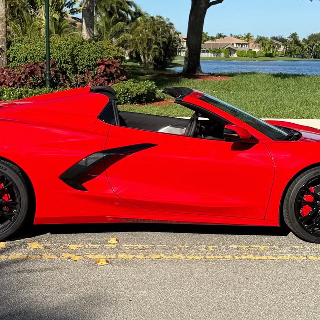 2025 Chevrolet Corvette 2LT